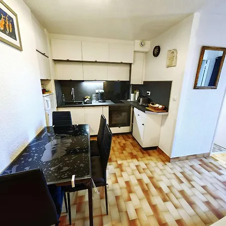 Appartement Superbe T3 Avec Piscine, Tennis, Parking Près De La Pour 6 Pers, Terrasse Au Rdc - Fr-1-607-2 *