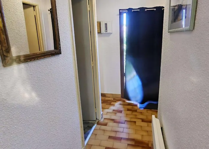 Superbe T3 Avec Piscine, Tennis, Parking Près De La Pour 6 Pers, Terrasse Au Rdc - Fr-1-607-2 Agde