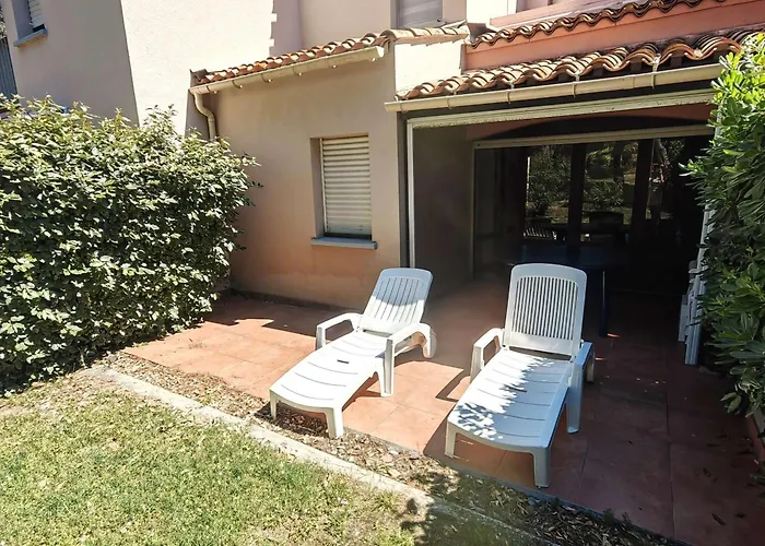 Superbe T3 Avec Piscine, Tennis, Parking Près De La Pour 6 Pers, Terrasse Au Rdc - Fr-1-607-2 * Agde